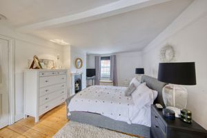Bedroom- click for photo gallery